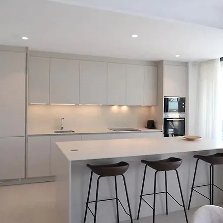Apartament Gelijkvloers 3 Slaapkamer 'thetis' *