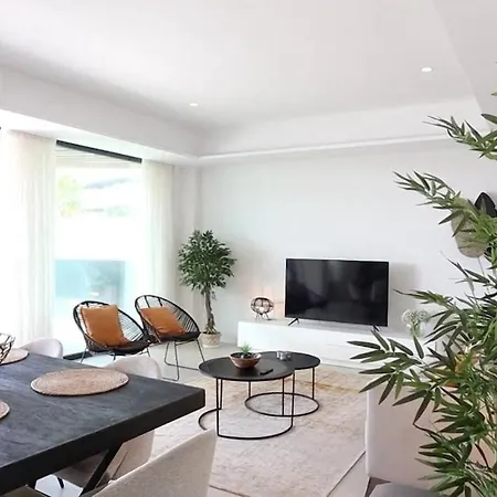 Gelijkvloers 3 Slaapkamer 'thetis' Apartament