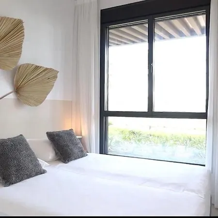 Gelijkvloers 3 Slaapkamer 'thetis' *