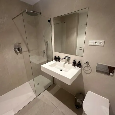 Gelijkvloers 3 Slaapkamer 'thetis' Apartament Torremolinos