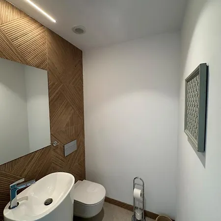 Apartament Gelijkvloers 3 Slaapkamer 'thetis'